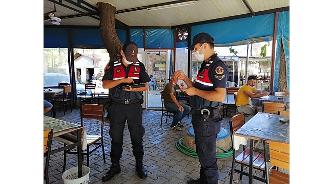 İzmir'de Kovid-19 tedbirleri denetimi