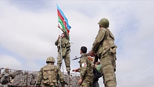 O tepeye Azerbaycan Bayrağı Dikildi
