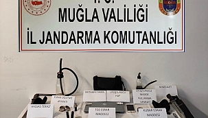 Uyuşturucu ticareti yaptıkları iddia edilen 2 şüpheli yakalandı