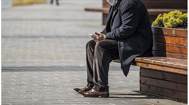 65 ve üstü yaş grubu, cuma günleri 1 saat fazla dışarıda kalacak