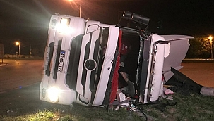 Afyonkarahisar'da devrilen tırın sürücüsü öldü