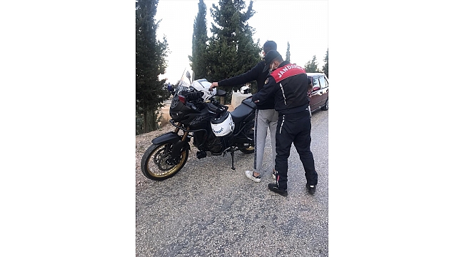 Alaşehir'de uyuşturucu ile yakalanan 2 kişi gözaltına alındı