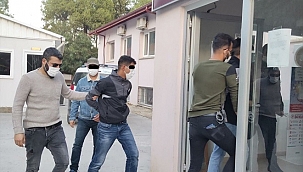 Askerin silahını çalanlar yakalandı
