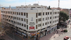 Bergama belediye binasına yıkım kararı