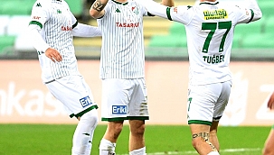 Bursaspor, hakem Burak Şeker'le maç kaybetmedi