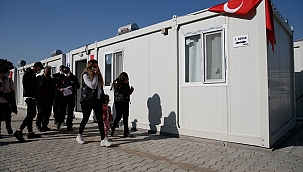 Geçici konaklama merkezi depremzedeleri ağırlamaya başladı