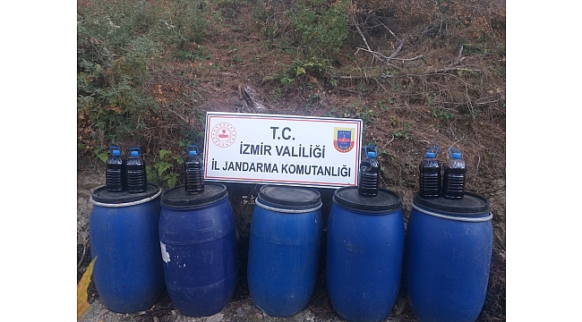 İzmir'de 1640 litre sahte içki ele geçirildi