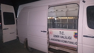 İzmir'de 3 bin litre kaçak akaryakıt ele geçirildi