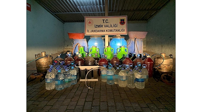İzmir'de 972 litre kaçak içki ele geçirildi