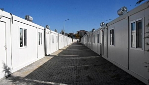 İzmir'de konteyner kente yerleşenlerin sayısı artıyor