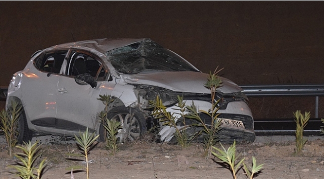 İzmir'de takla atan otomobilin sürücüsü hayatını kaybetti