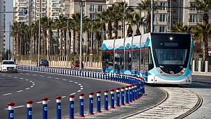 İzmir'de toplu ulaşım Kovid-19 tedbirleri kapsamında yeniden düzenlendi