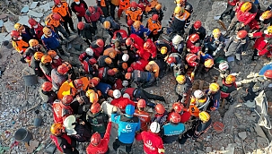 İzmir'deki depremde can kaybı 109'a yükseldi