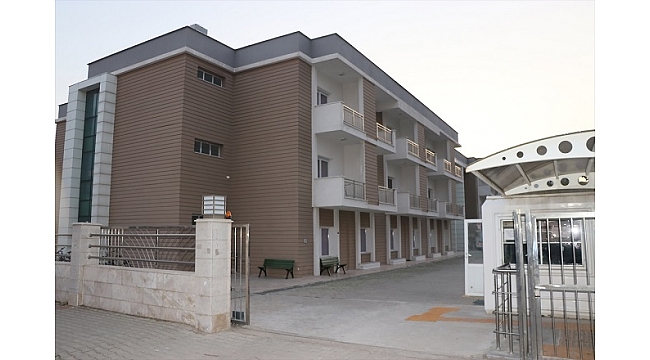 İzmir'deki öğrenci yurtları depremzedelere hizmet veriyor