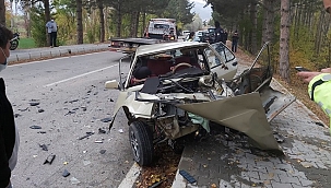 Kamyonetle otomobil çarpıştı: 3 yaralı