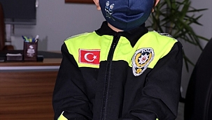 Kumbarasındaki parayı Ayda için bağışladı