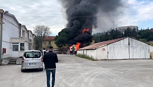 Menemen'de hurdaya ayrılan belediye otobüsünde çıkan yangın söndürüldü