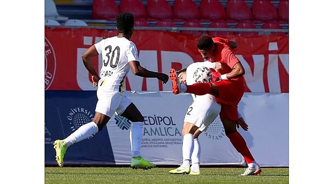 Menemenspor deplasmanda güldü