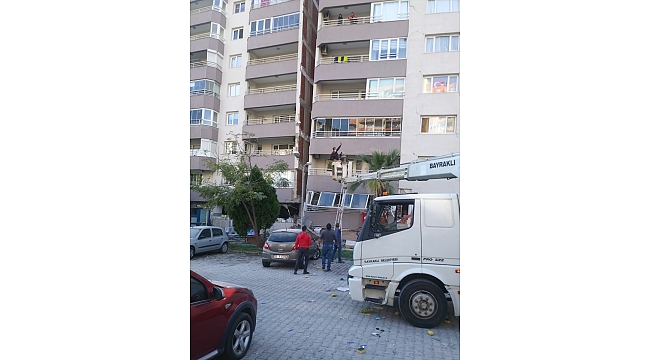 Sepetli araçla, Yılmaz Erbek Apartmanı'nın kahramanı oldular