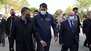 Bakanlar Kurum ve Pakdemirli, Bayraklı'da yapılması planlanan konut sahasını inceledi