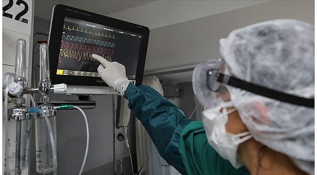 Türkiye'de son 24 saatte 2 bin 106 kişiye hastalık tanısı konuldu