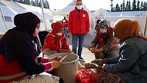 Yabancı Öğrenciler Kızılay Gönüllüsü Oldu