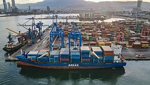 Akdeniz'de hukuk dışı arama yapılan Türk gemisi, İzmir Limanı'na geldi