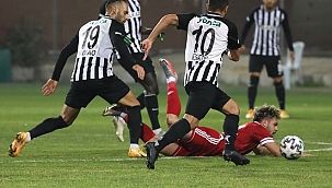 Altay evinde 3 attı
