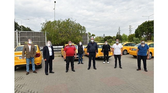 Çiğli Belediyesi Salgın Deprem Dinlemedi Vatandaşa Hizmet Etti
