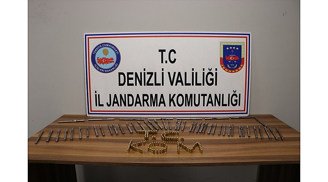 Denizli'de kalem görünümlü 50 tabanca ele geçirildi