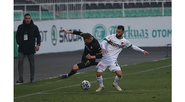 Denizlispor Galibiyetle Tanıştı
