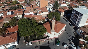 Efendi Camii’nin onarımı Akhisar Belediyesi’nce yapılıyor