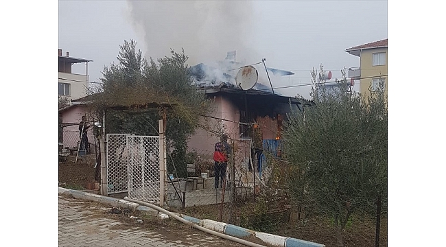 Ev yangınında 89 yaşındaki felçli kişi öldü