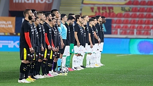 Göztepe ve Aytemiz Alanyasporlu futbolculardan Pierre Webo'ya destek