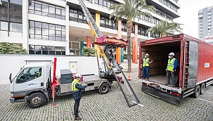 İzmir Büyükşehir Belediyesi binası boşaltılıyor