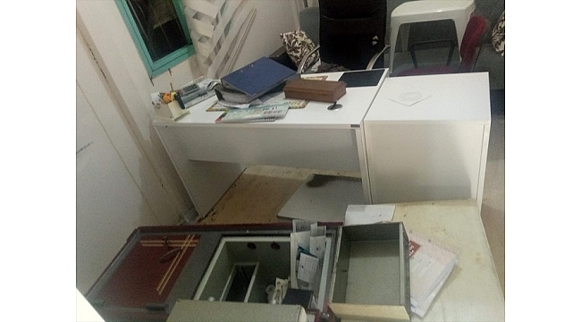 İzmir'de eczaneden hırsızlık yapan zanlı yakalandı