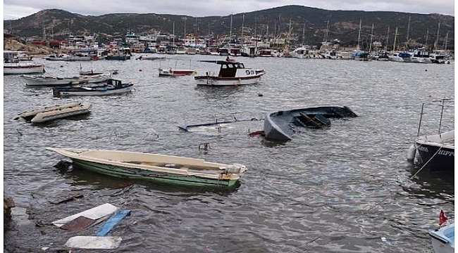 İzmir'de fırtına nedeniyle 5 tekne battı