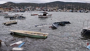 İzmir'de fırtına nedeniyle 5 tekne battı
