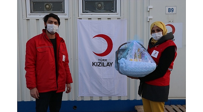 Konteyner kentin "ilk bebeği" dünyaya geldi