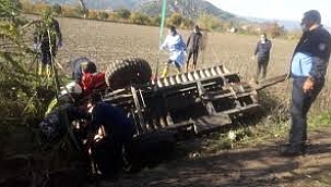 Muğla'da traktör römorku devrildi: 1 ölü, 1 yaralı