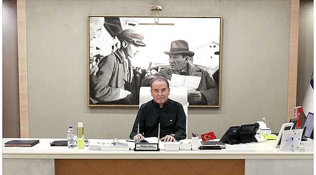 Muhittin Böcek'ten  CHP'lilere  vefasızlık sitemi