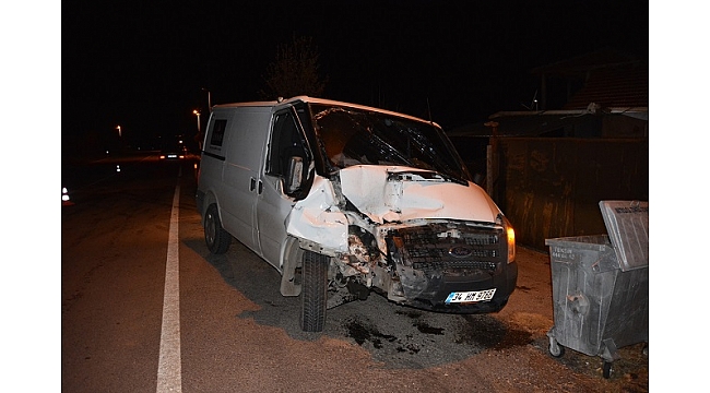 Para nakil aracı kamyonete çarptı: 1 ölü, 5 yaralı