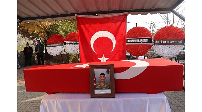 Şehir asker toprağa verildi