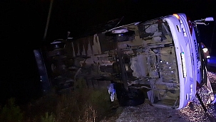 Tarım işçilerini taşıyan midibüs devrildi: 23 yaralı