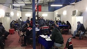 Tavuk çiftliğine kumar baskını