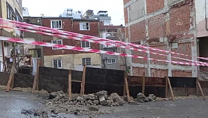 Yağış nedeniyle kayma riski olan bina tahliye edildi
