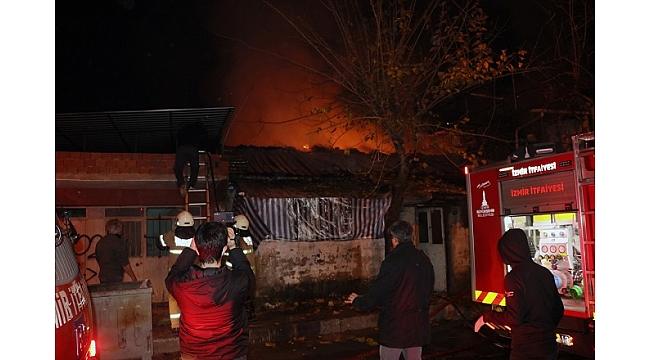 Yangında müstakil ev kullanılmaz hale geldi