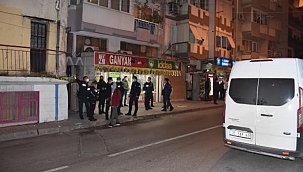 Babasını 25 yerinden bıçaklayarak öldüren zanlı tutuklandı
