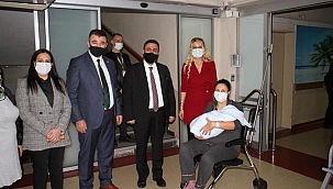 Başdaş’tan yılın ilk bebeklerine ziyaret