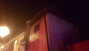 Gediz’de ev yangını